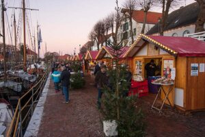 Wintermarkt am Museumshafen Carolinensiel